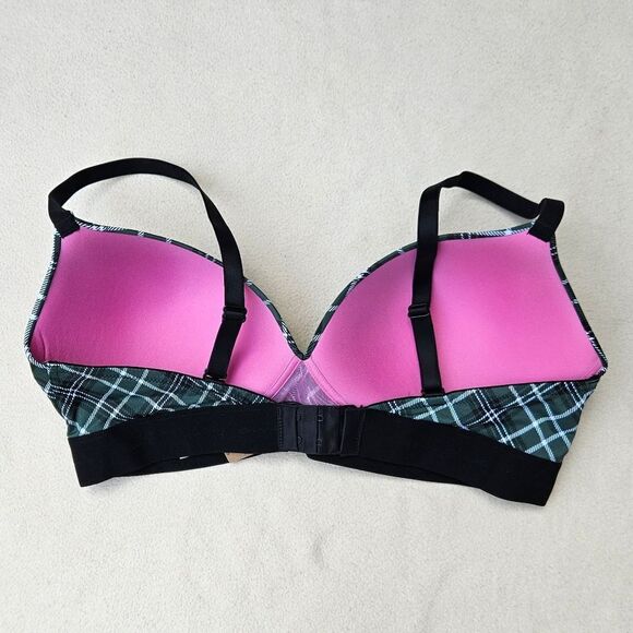 PINK Victoria's Secret Green Plaid Wear Everywhere Wireless Push Up Bra - Picture 14 of 16
